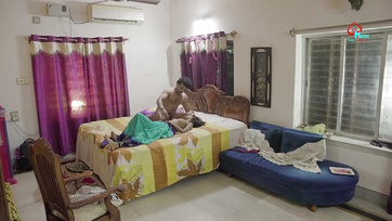 Beindult az anyatejtől az hindu férfi Thumb