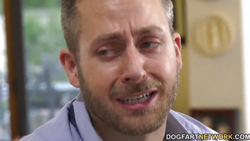 A csávója előtt döglik össze a színesbőrű palikkal a lotyó menyecske Thumb