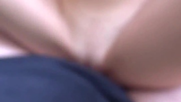 A pajzán mostohanővérem állandóan mezítelenül császkált úgyhogy brutálisan szétkúrtam a puncikáját Thumb