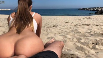 Bevadult a leányzó a partvonalon és megkért hogy sebtében farkaljam meg a sunáját Thumb