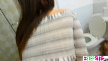Önkéntelenül beraktam az ágaskodó falloszomat a nagypicsájú mostoha húgicám nunijába Thumb