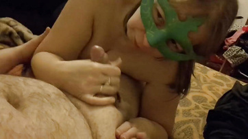 50-es magyarországi nőci veri és szopja a pasija szerszámát Thumb