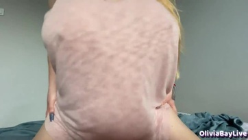 A nagycicis mostoha húgocskám mellett matyiztam miközben csicsikált de mihelyst feleszmélt rámászott a brokimra Thumb