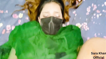 A felebarát hapsival szexelt egy kolosszálisat a bögyös pakisztáni nőszemély Thumb